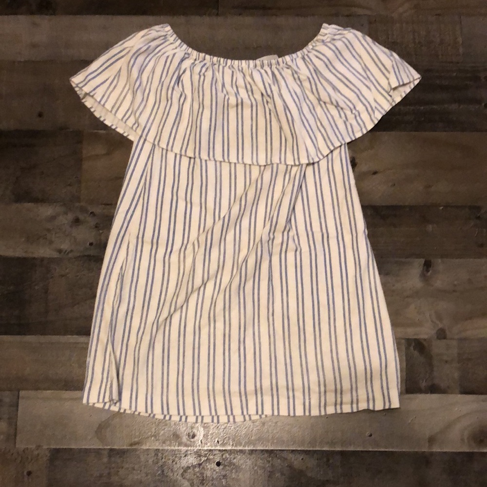 A. OK Coevolution Ruffle Top Tunic - Picture 4 of 4